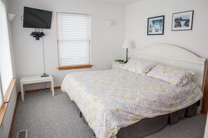 Cottage, 4 Bedrooms | 4 bedrooms, free WiFi - The Sunny Spot 4 Bedroom Cottage by RedAwning (Frisco)