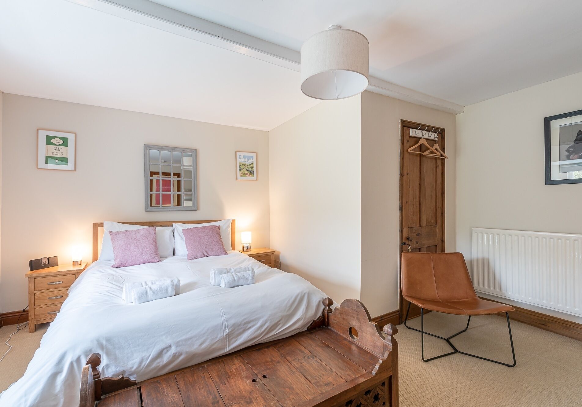 3 bedrooms, iron/ironing board, free WiFi, bed sheets