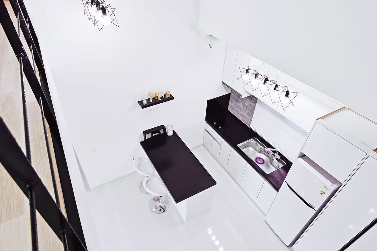 room (duplex a spa) | private kitchenette | fridge, microwave, stovetop, electric kettle