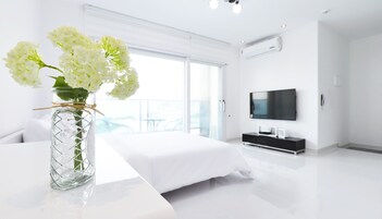 Decoración personalizada, muebles diferentes y wifi gratis 
