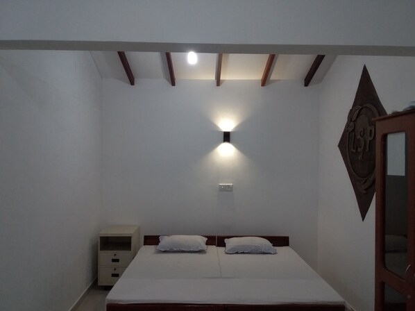 1 bedroom, in-room safe, free WiFi - Apartment with very calm and quite area. More than 3 surfing points within 5 Km. (Ahangama)