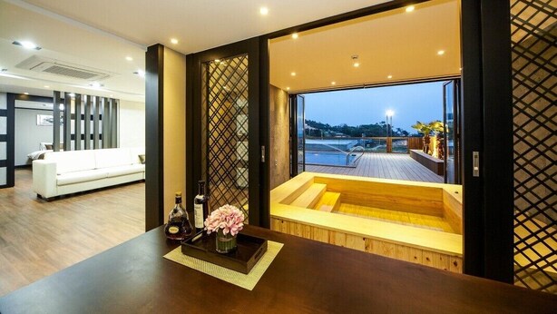 Family Suite | Deep-soaking bathtub - Ulsan Calmare Pension (Ulsan)