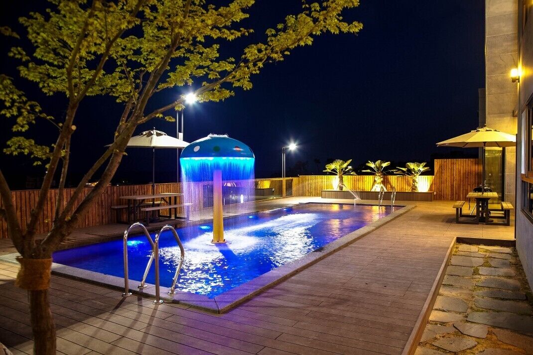 Seasonal outdoor pool