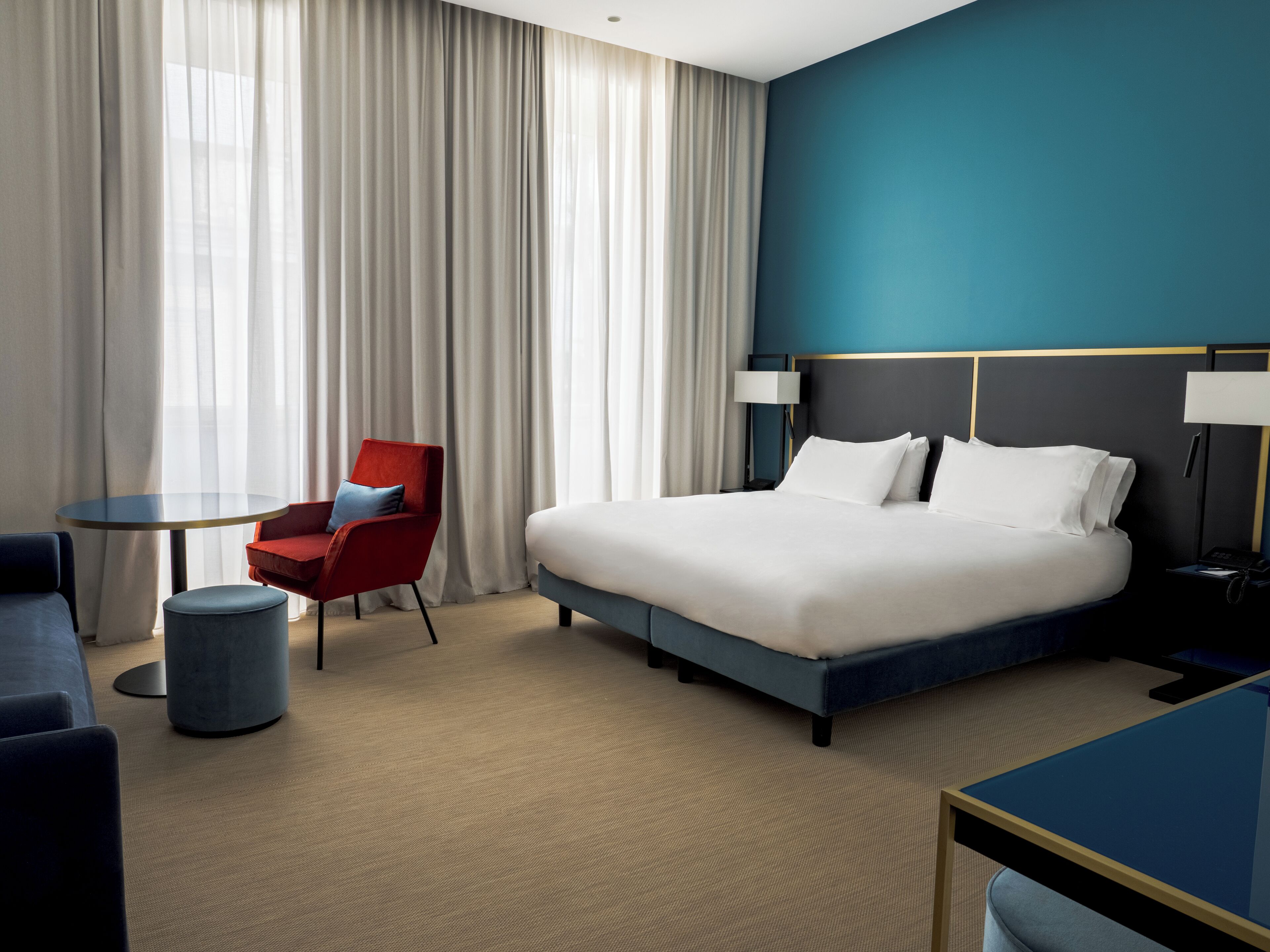 junior suite, 1 king bed | premium bedding, pillow-top beds, minibar, in-room safe
