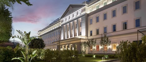 Fachada da propriedade