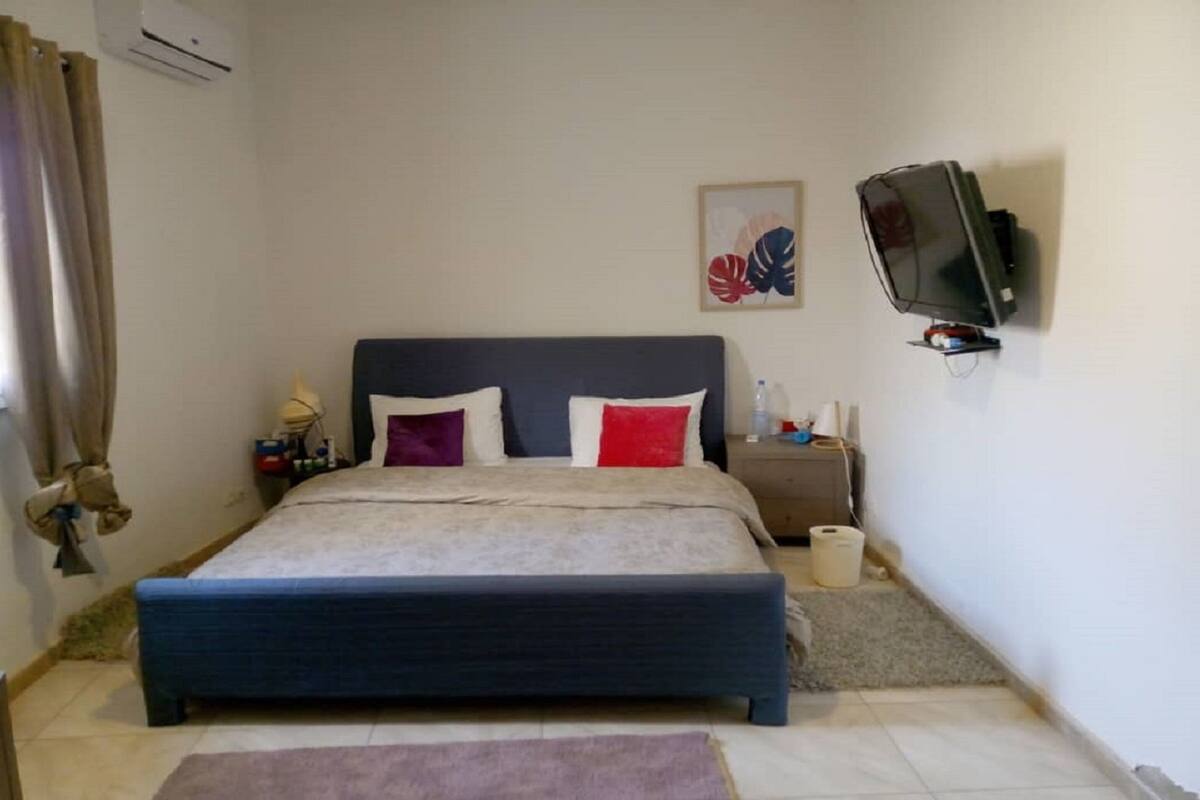 Biệt thự phong cách cổ điển, nhiều giường