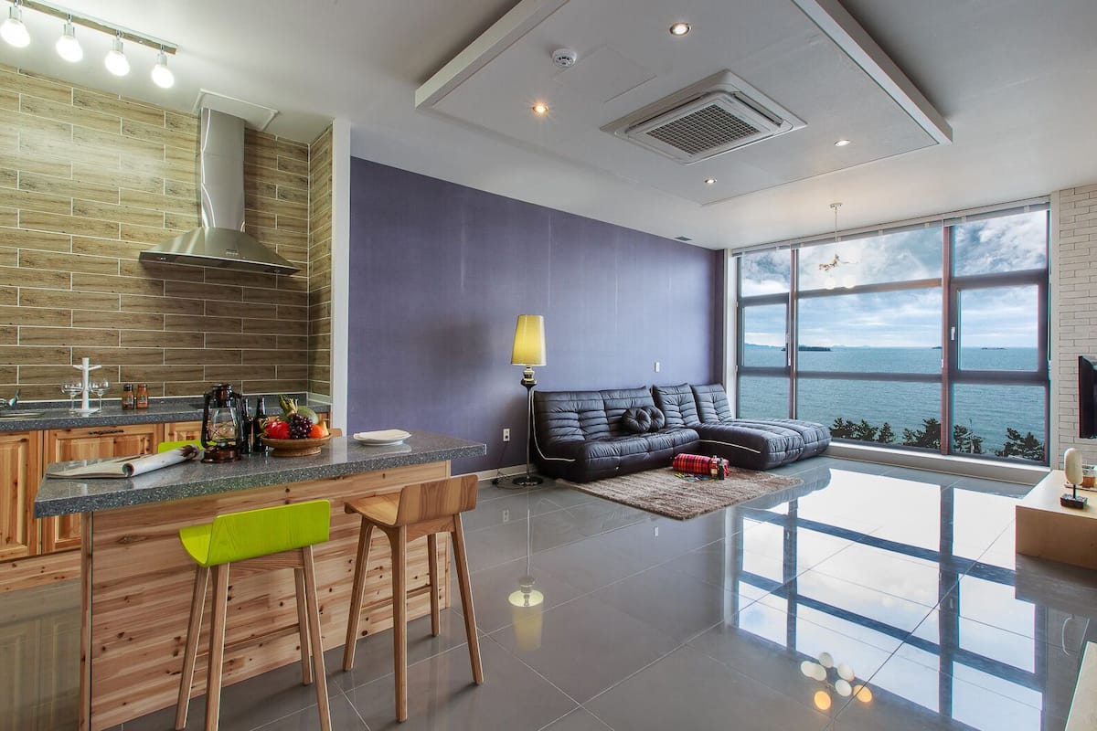 Condo, Jetted Tub (302) | Living area | LED TV