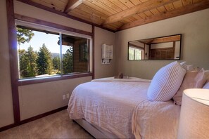 3 bedrooms, free WiFi, bed sheets