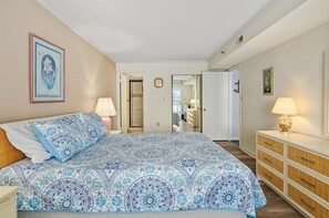 3 bedrooms, iron/ironing board, free WiFi - Sand Pointe - Oceanfront Escape on 41st Street (Ocean City)