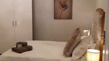 Standard Chalet | 1 bedroom, desk, iron/ironing board, free WiFi
