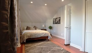 3 habitaciones, escritorio, tabla de planchar con plancha y wifi gratis 