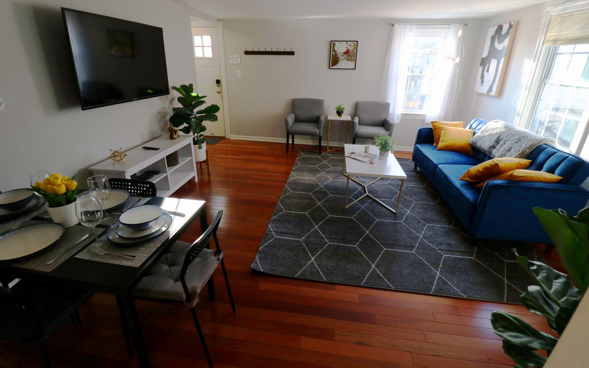 Smart TV, offices