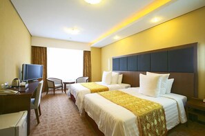 Minibar, bureau, espace de travail pour ordinateur portable