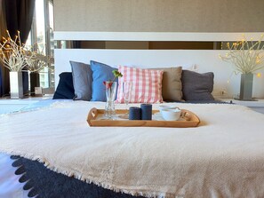 Apartment, 3 Bedrooms (A-19-02)