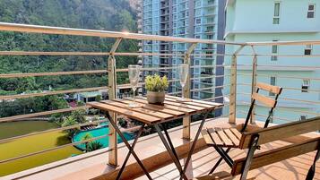 Apartment, 3 Bedrooms (C-09-03) | Lake view