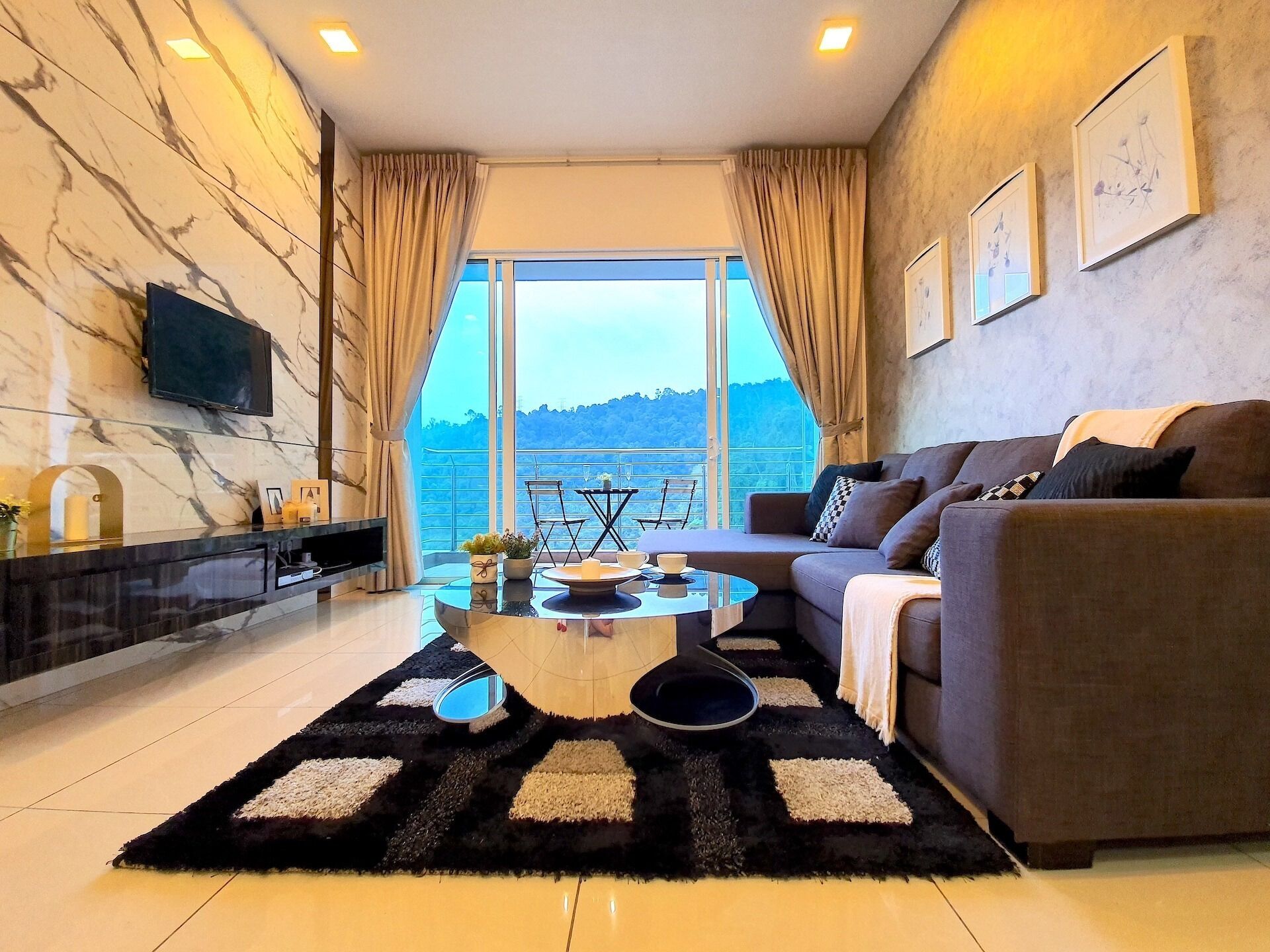 Apartment, 3 Bedrooms (A-19-02) | Living room