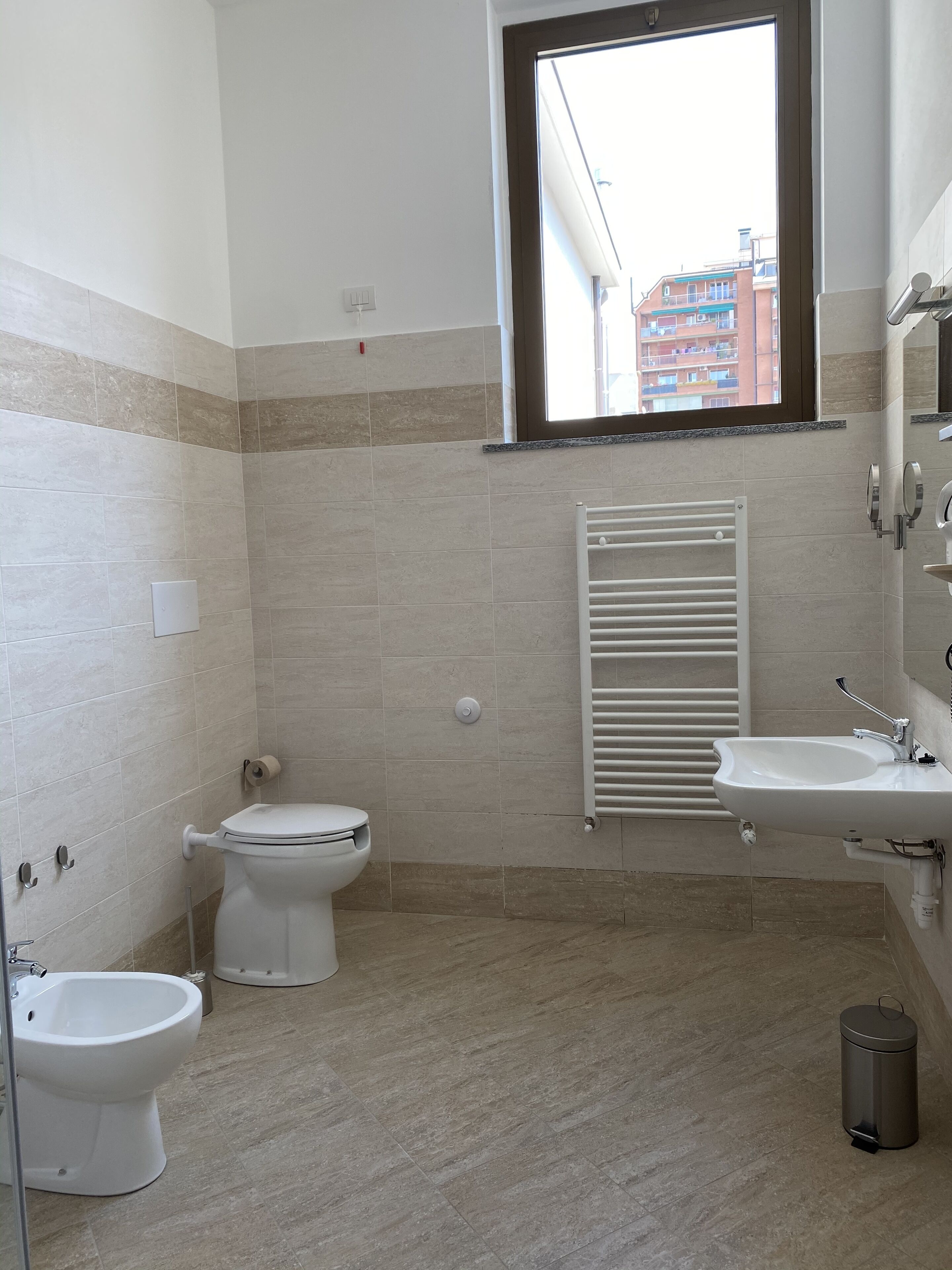 exclusive suite | bathroom | shower, free toiletries, hair dryer, bidet