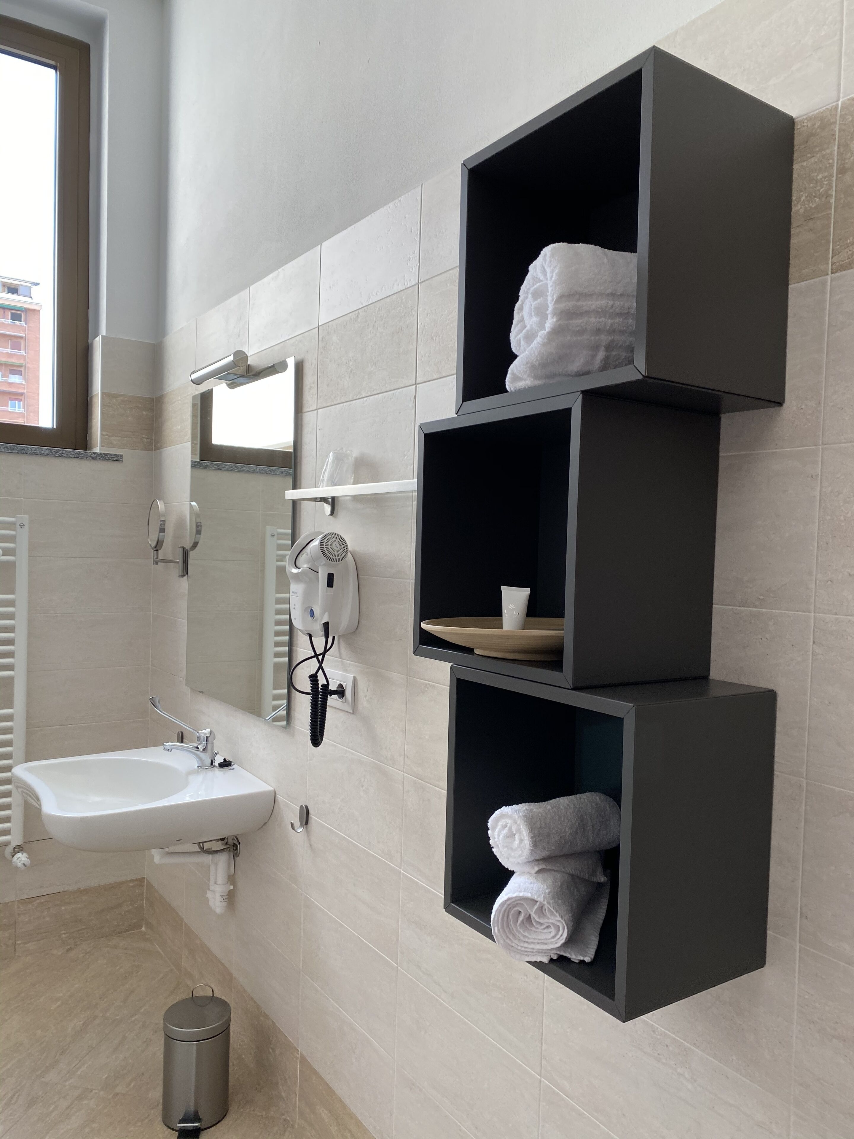 exclusive suite | bathroom | shower, free toiletries, hair dryer, bidet