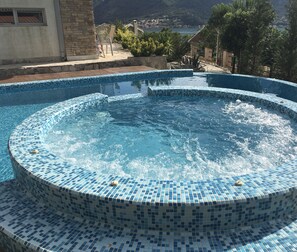 Apartemen | Kolam renang | Kolam renang outdoor