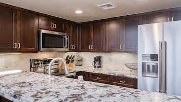 Condo, 3 Bedrooms (Snowcreek #856 Phase V) | Private kitchen | Fridge, microwave, stovetop, dishwasher