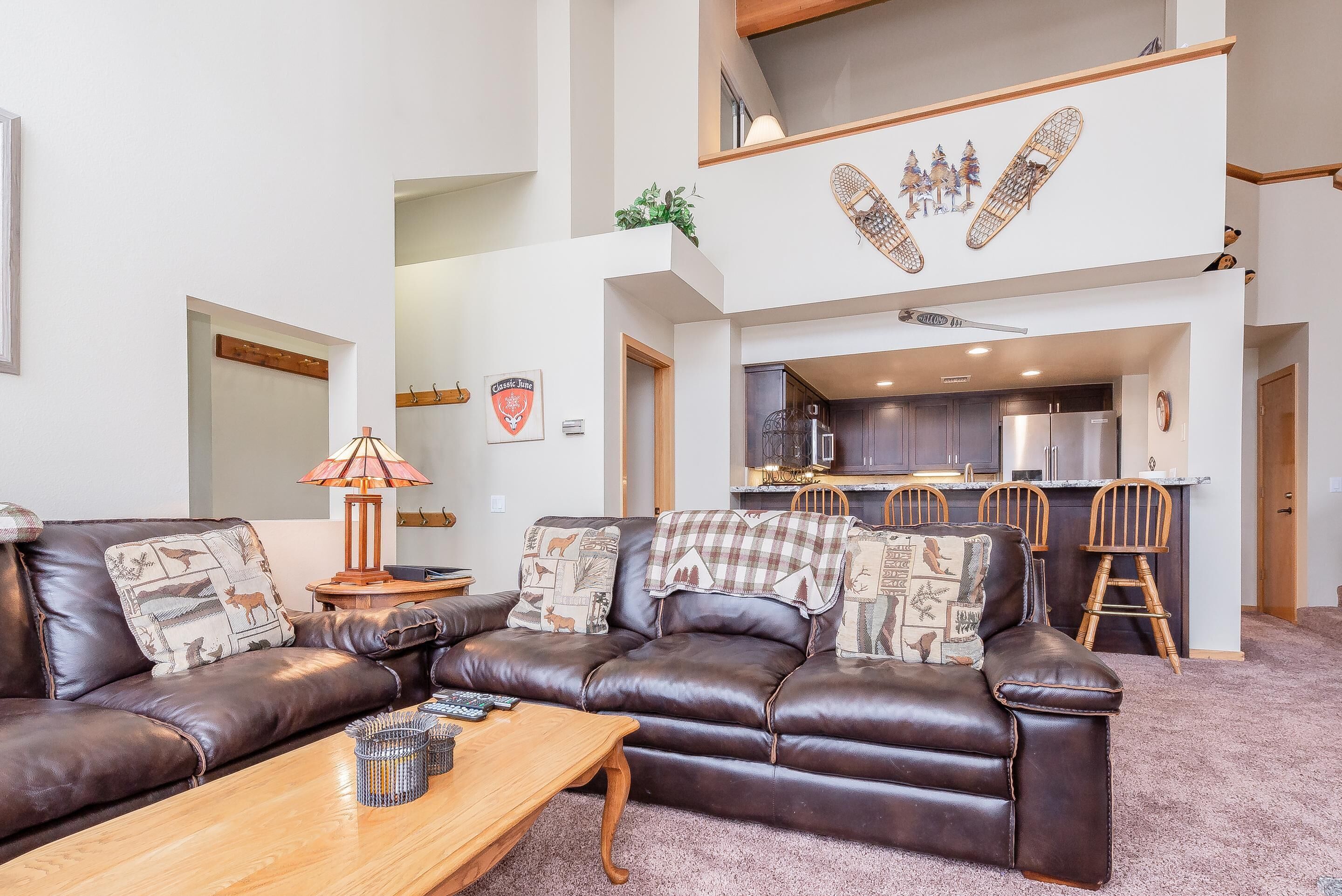 Condo, 3 Bedrooms (Snowcreek #856 Phase V) | Living room | Flat-screen TV, fireplace, DVD player