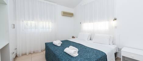 3 soverom, safe på rommet, strykejern/-brett og wi-fi (inkludert)