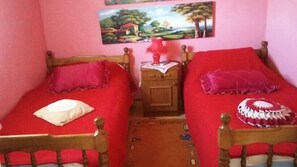 Tomannsrom (Crvena) | Barnesenger (inkludert), wi-fi (inkludert) og sengetøy