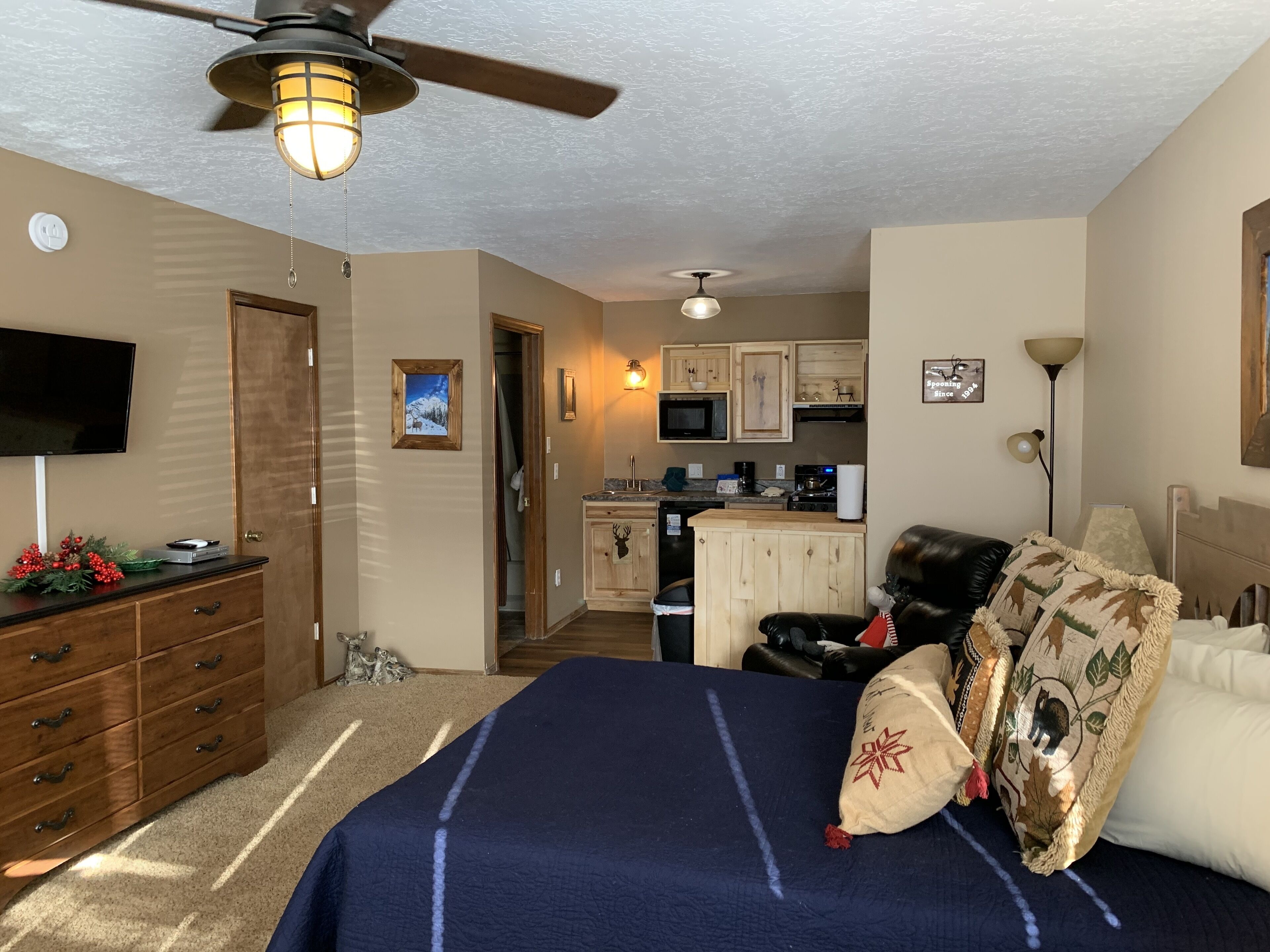 1 chambre, fer et planche à repasser, Wi-Fi, draps fournis