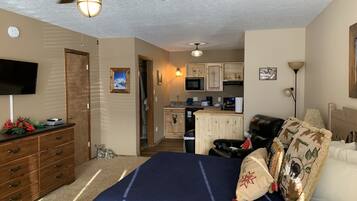 1 chambre, fer et planche à repasser, Wi-Fi, draps fournis