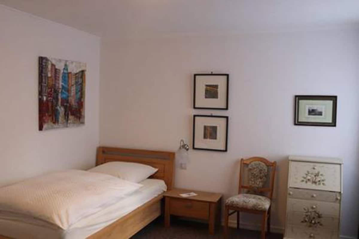 Business Single Room