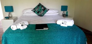 5 chambres, fer et planche à repasser, accès Internet, draps fournis