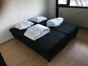 3 室のベッドルーム