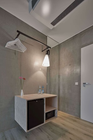 1 chambre, coffres-forts dans les chambres, bureau