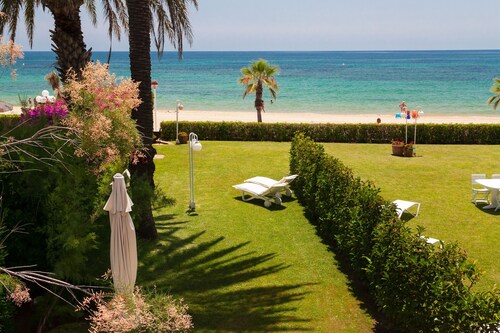 Mediterranes Haus direkt am Strand: CASA GERANIS