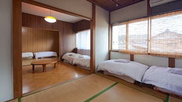 家庭房 | 高档床上用品、特色装修、特色家居、办公桌