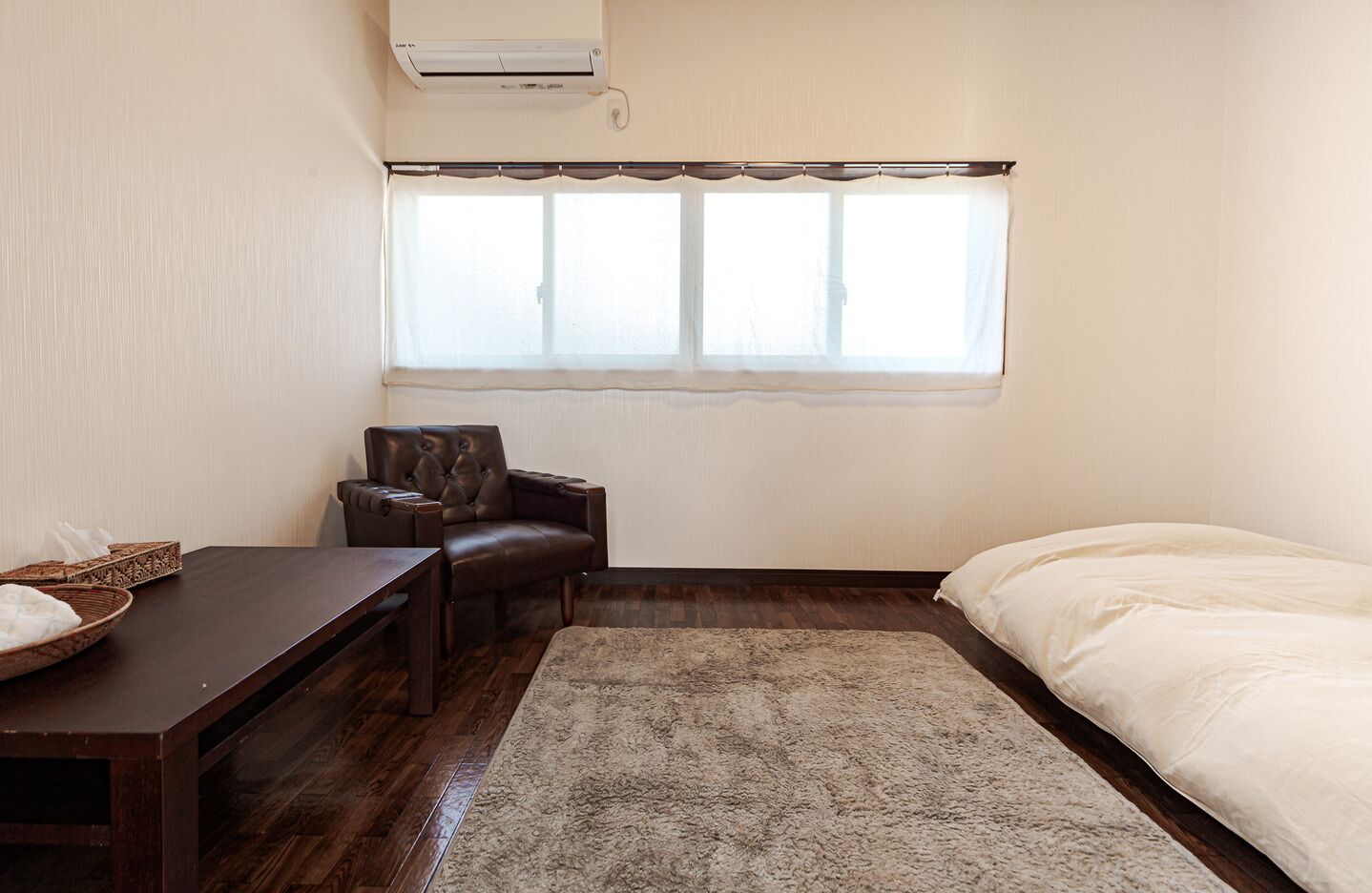 Premium bedding, individually decorated, individually furnished, desk