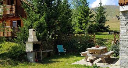 Appart cosy 5pers, terrasse, parking, wifi, proche télésiÚge