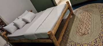 Habitación Confort doble | Caja fuerte, decoración individual, mobiliario individual y wifi gratis