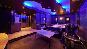 Queen Bedroom - D, with Private Open-air Bath | Soundproofing, WiFi (free) - Nagano Coco Club - Adults Only (Azumino)