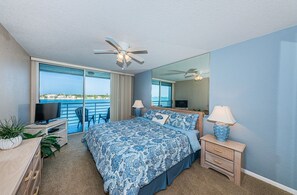 2 slaapkamers, een strijkplank/strijkijzer, wifi, beddengoed