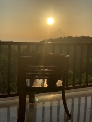 Terrace/patio - Private villa; big garden and 3  BR, outdoor pool, internet, daily cleaning  (nusa dua)