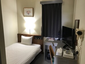 Habitació individual, fumadors, edifici annex (with Private Bathroom) | Escriptori, wifi gratuïta i roba de llit 