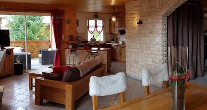 Geräumiges Duplex 8/9 Pers mit Parkplatz, Kamin, Terrasse und Wifi