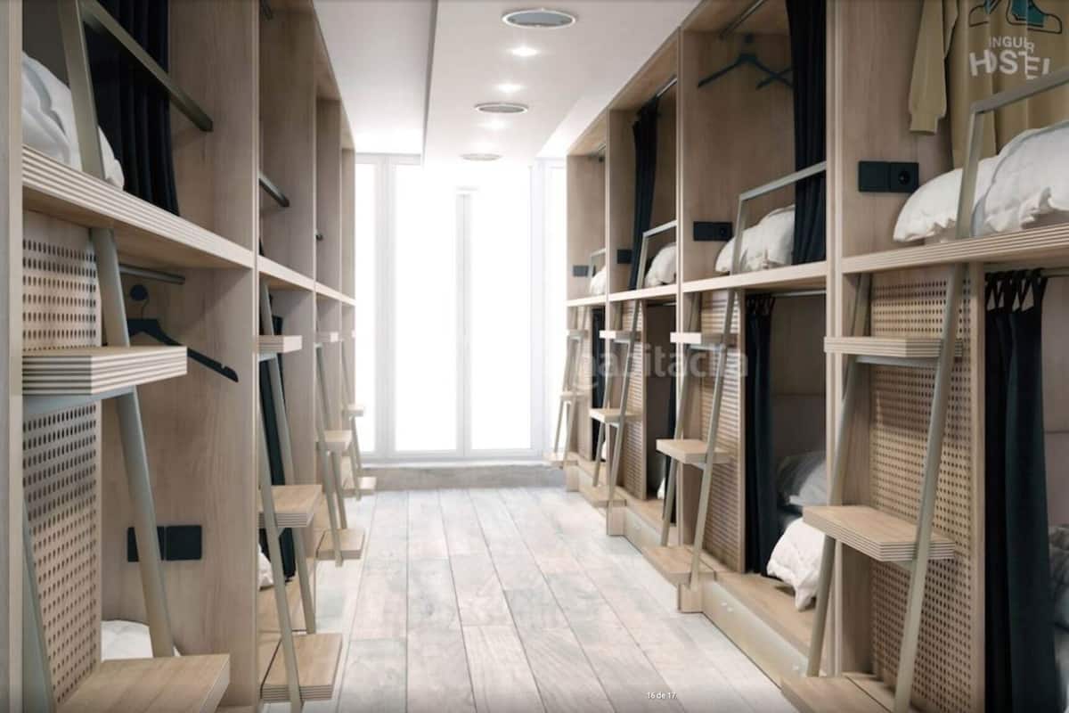 2 bedrooms, premium bedding, individually decorated