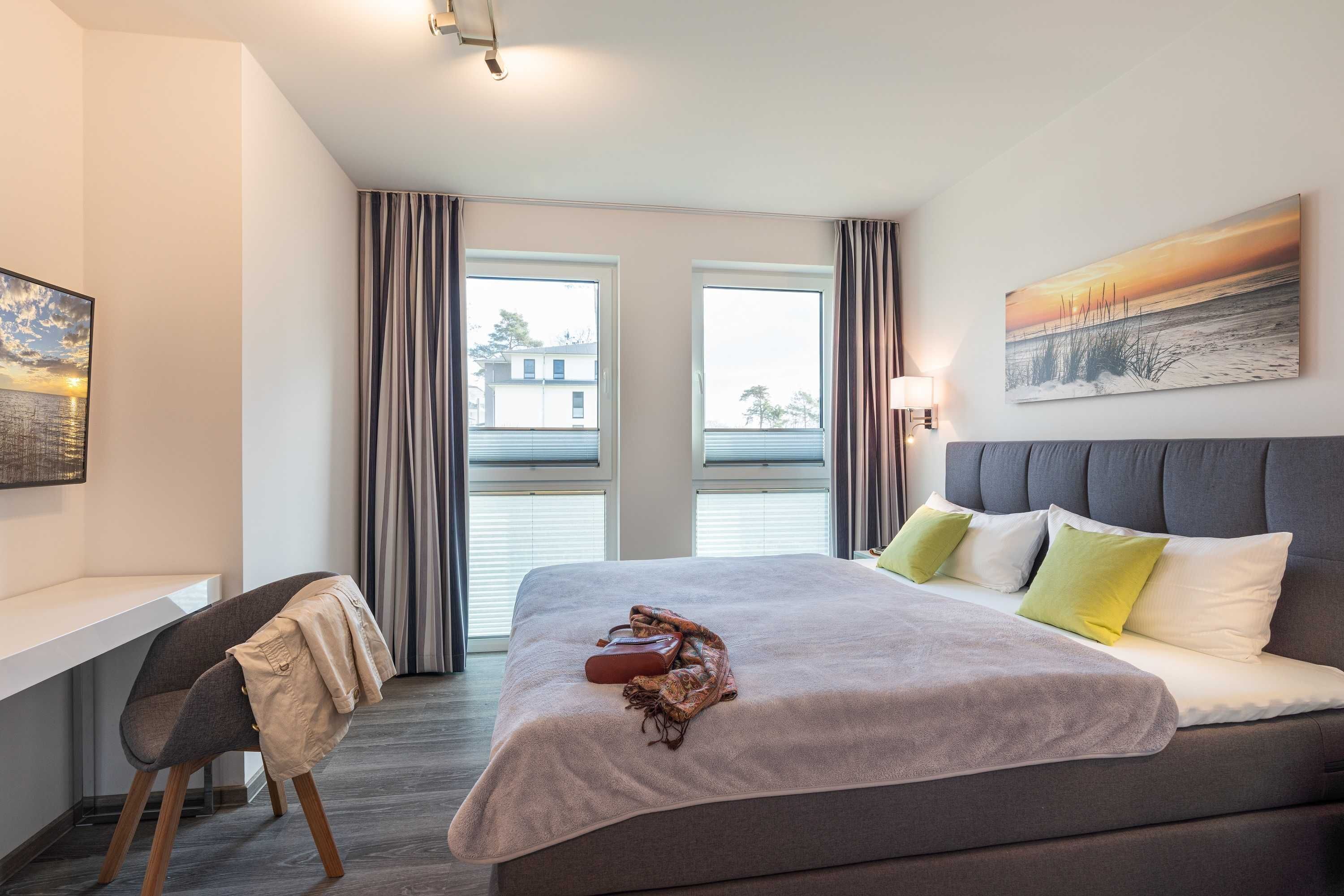 3 Schlafzimmer, Schreibtisch, Reisekinderbett, WLAN