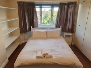 3 habitaciones, tabla de planchar con plancha y wifi gratis 