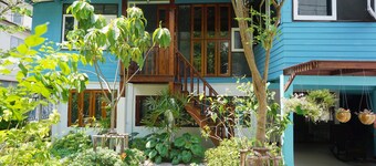 Family Boutique Rooms Near Victory Monument BTS Station