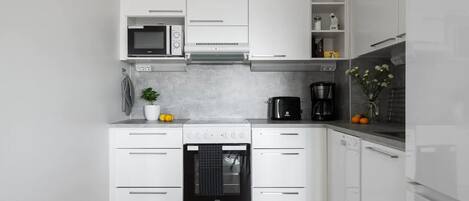 Fridge, microwave, oven, stovetop