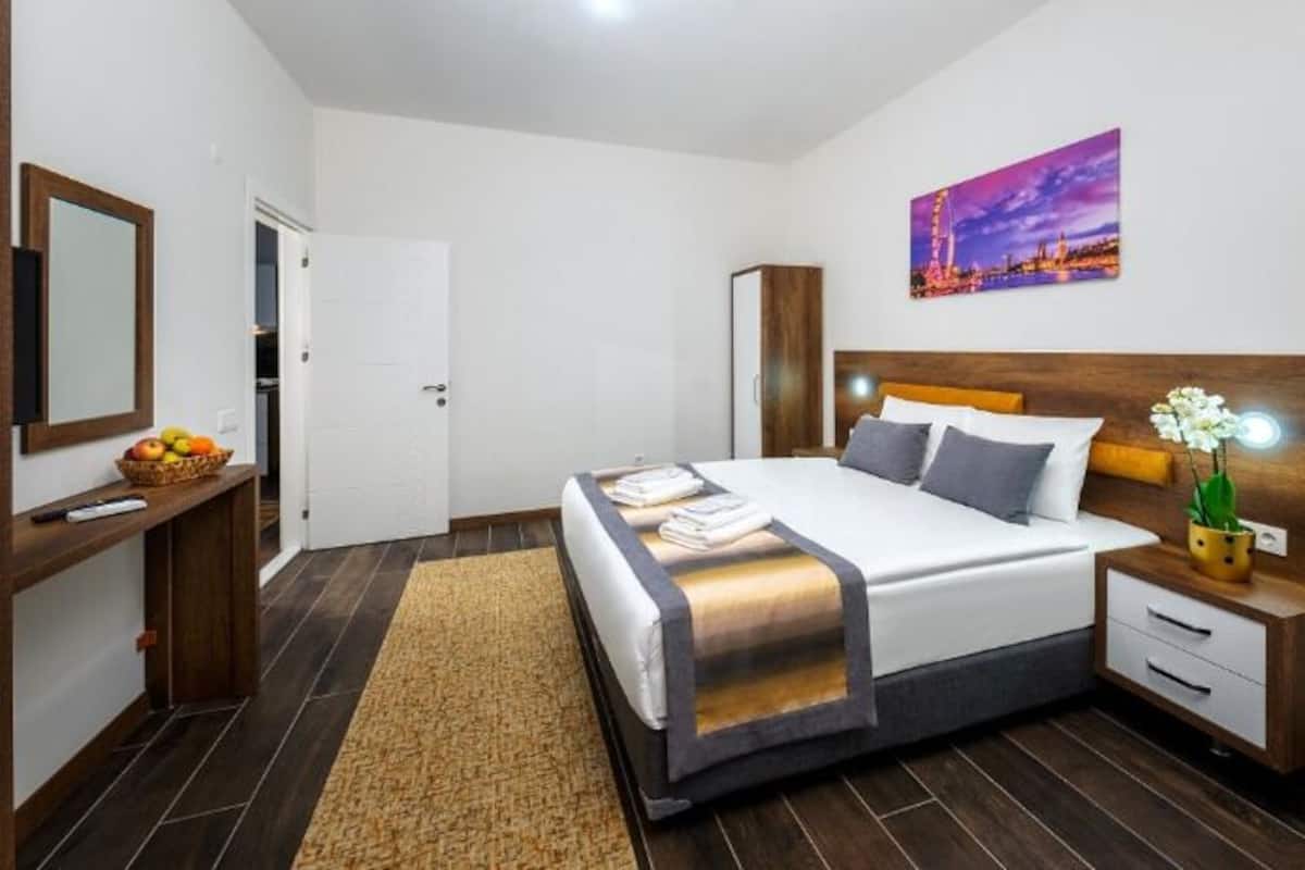 Habitación Premium | Ropa de cama de alta calidad y artículos del minibar gratis