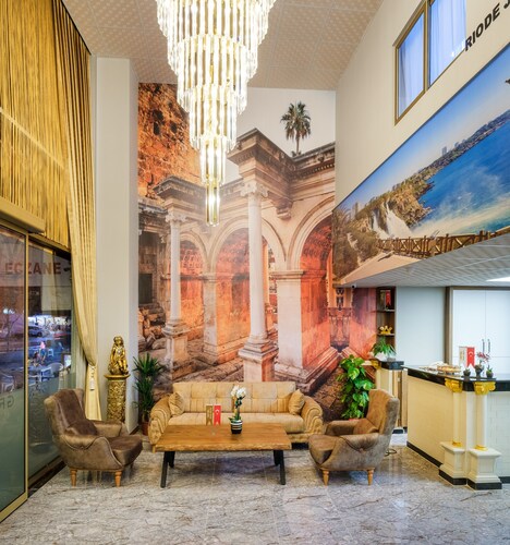 River Elite Hotel & Spa